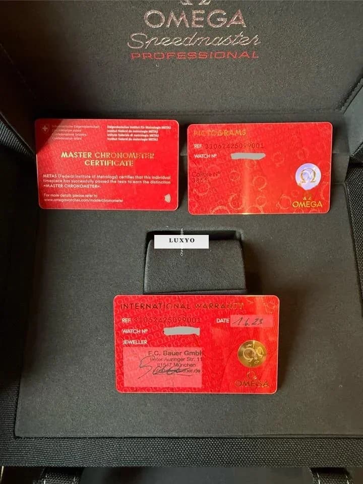 Omega Speedmaster Moonshine Gold, 2023, DE Full Set, Pikachu Dial - Thumbnail 12