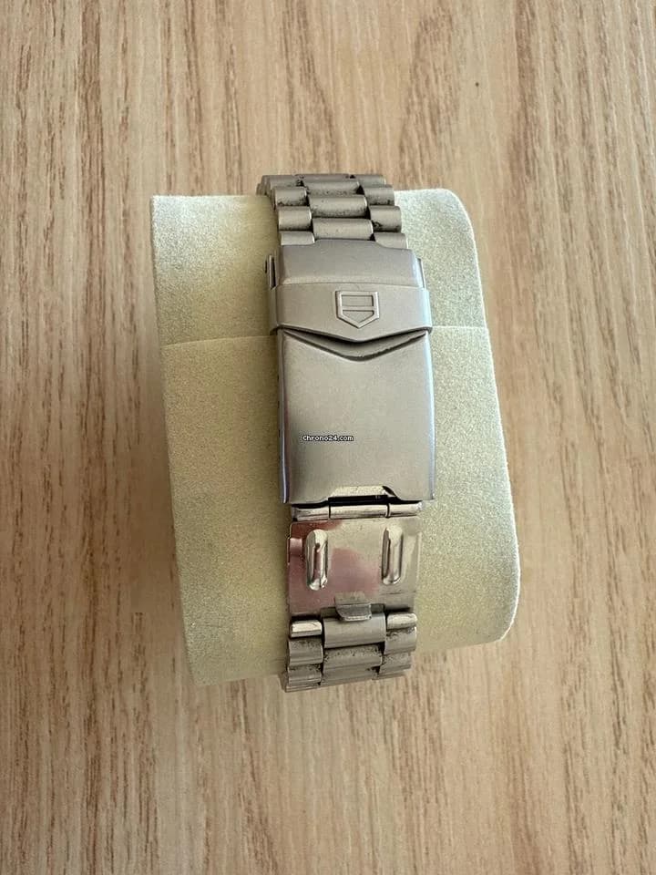 TAG Heuer 2000 Professional - Thumbnail 5