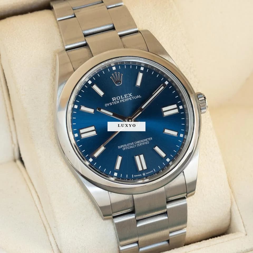Rolex Oyster Perpetual Ref. 124300 Full Set