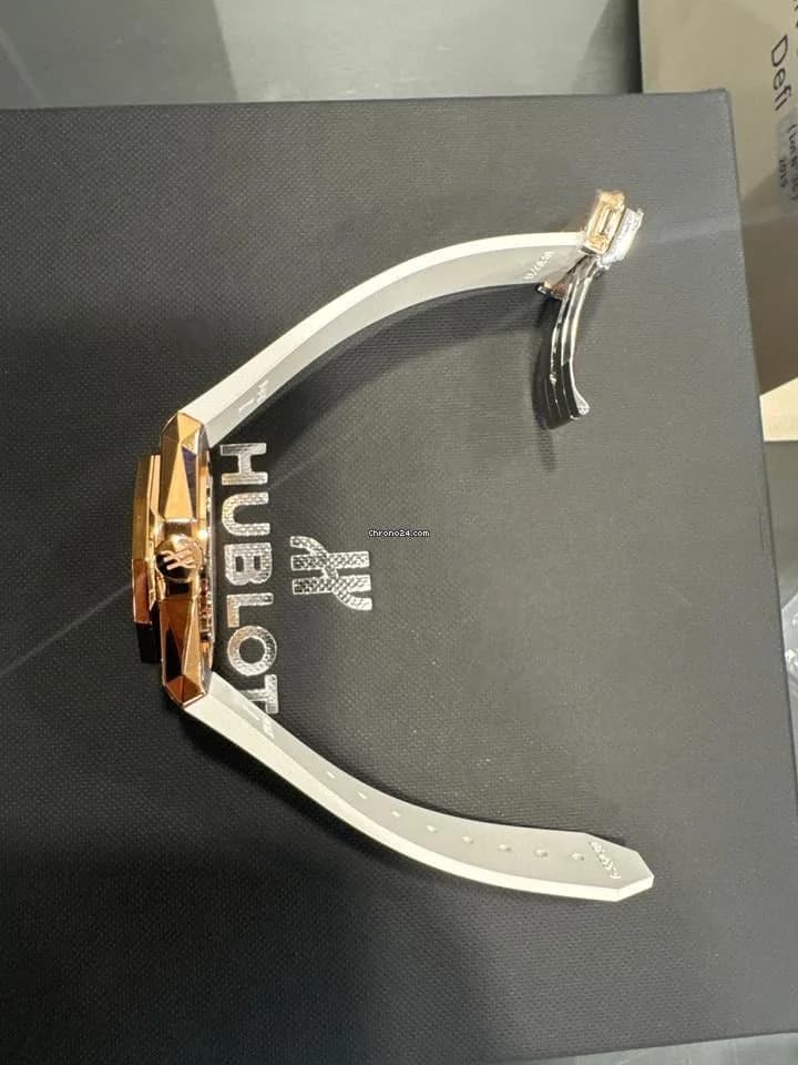 Hublot Classic Fusion Orlinski King Gold White Pavé 40mm - Thumbnail 4