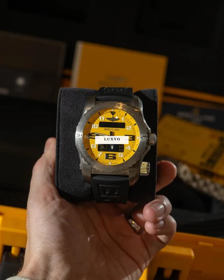 Breitling Emergency Ii Emergency II E76325C2/I520 - Yellow Dial - Full Set (2020) - Thumbnail 4