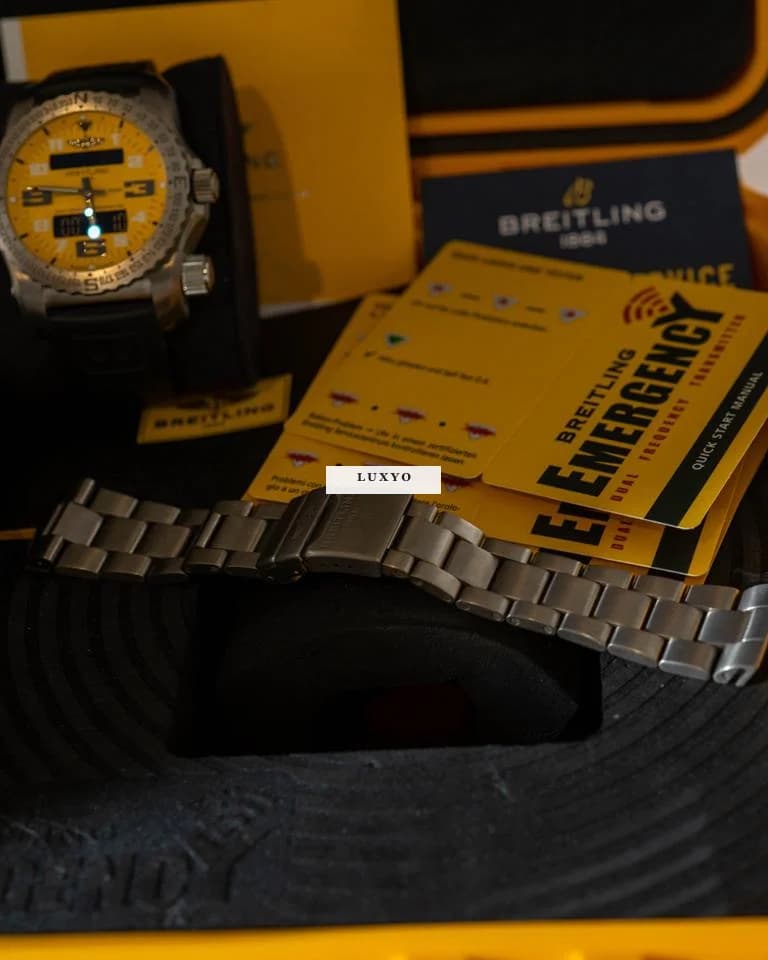 Breitling Emergency Ii Emergency II E76325C2/I520 - Yellow Dial - Full Set (2020) - Thumbnail 5