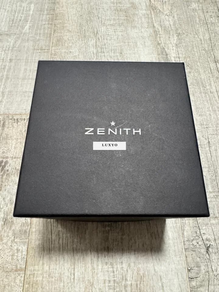 Zenith Captain Chronograph Brand new watch with certificate and full packaging - Thumbnail 3