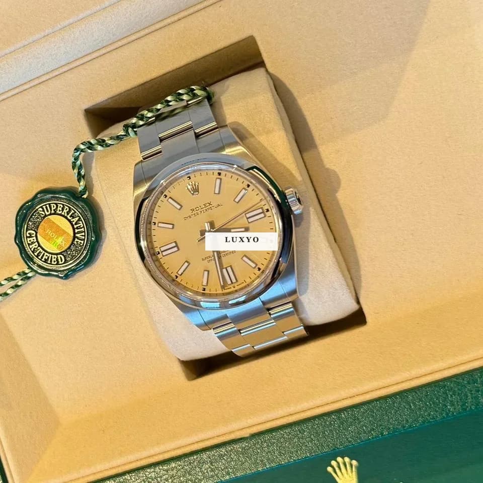 Rolex Oyster Perpetual  Stainless Dial (2025) Oyster BEIGE 41 mm / Ref: 134300 / New and stickers . - Thumbnail 2
