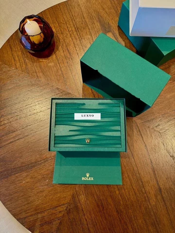 Rolex Oyster Perpetual  Stainless Dial (2025) Oyster BEIGE 41 mm / Ref: 134300 / New and stickers . - Thumbnail 15