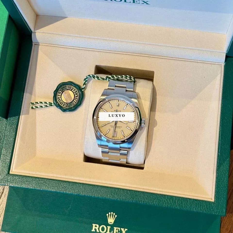 Rolex Oyster Perpetual  Stainless Dial (2025) Oyster BEIGE 41 mm / Ref: 134300 / New and stickers . - Thumbnail 3