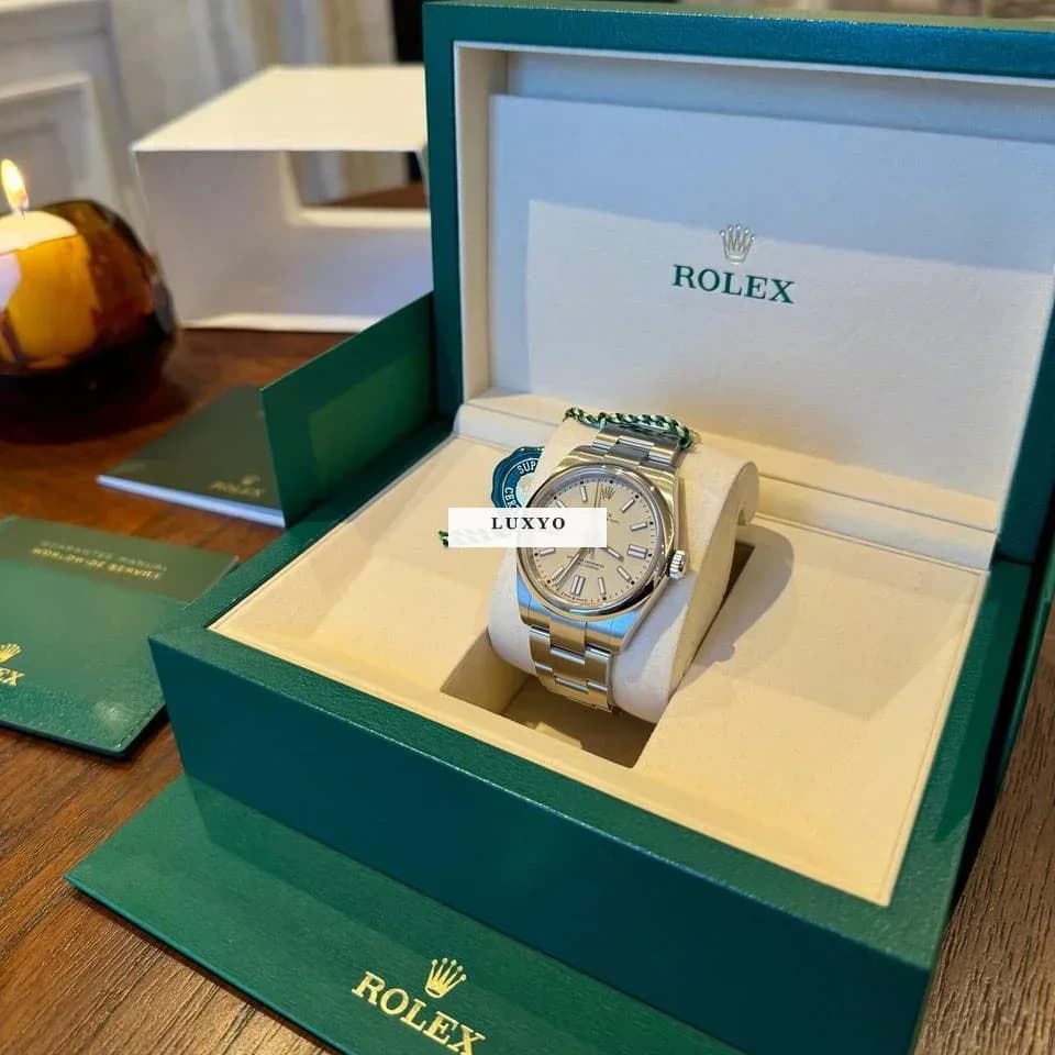 Rolex Oyster Perpetual  Stainless Dial (2025) Oyster BEIGE 41 mm / Ref: 134300 / New and stickers . - Thumbnail 5