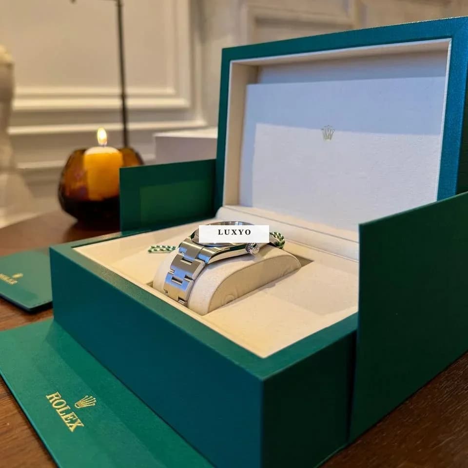 Rolex Oyster Perpetual  Stainless Dial (2025) Oyster BEIGE 41 mm / Ref: 134300 / New and stickers . - Thumbnail 8