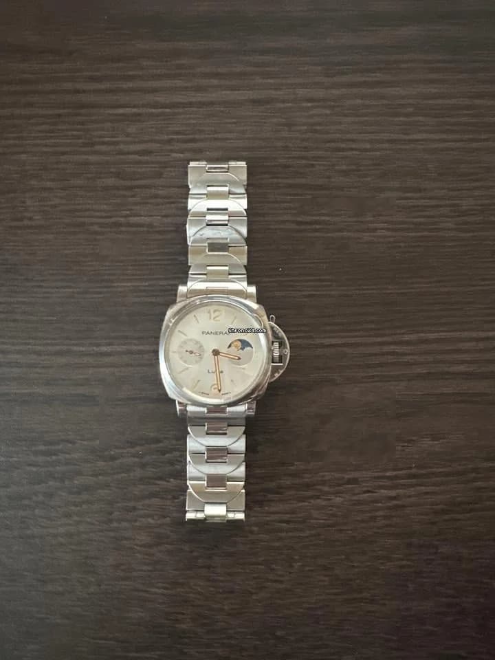 Panerai Luminor Due Luna Full set. Still on warranty.