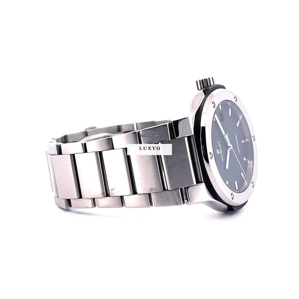 Hublot Classic Fusion Black Dial / Box & Papers - Thumbnail 13