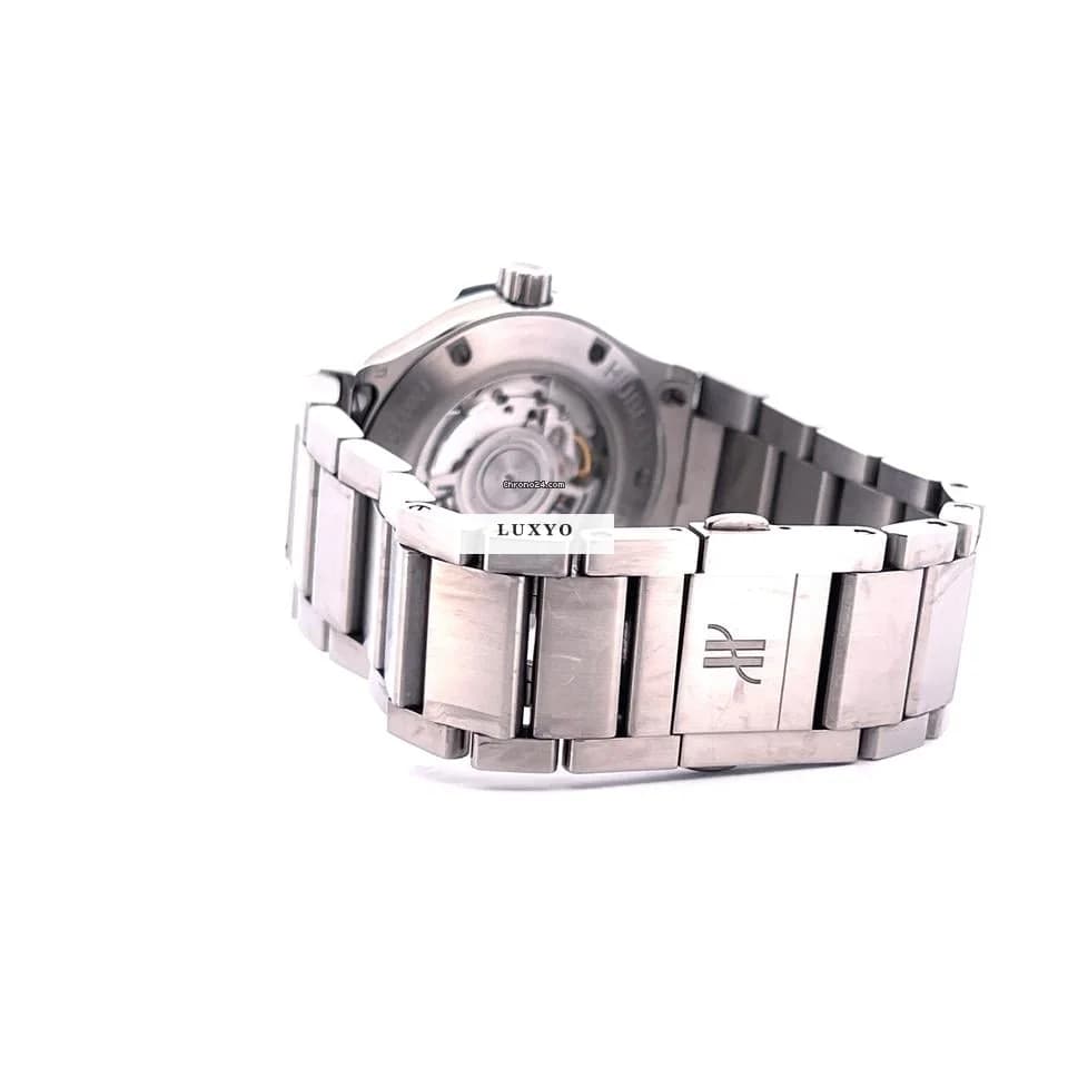 Hublot Classic Fusion Black Dial / Box & Papers - Thumbnail 8