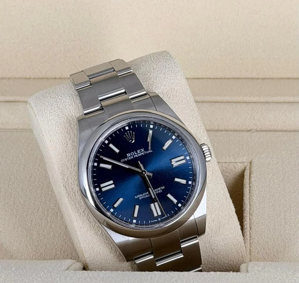 Rolex Oyster Perpetual 41 Blue Full Set 2020 Mint Condition NFT Card - Thumbnail 3