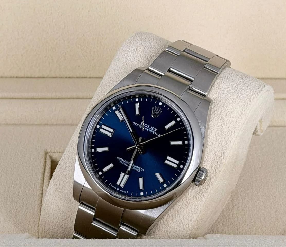 Rolex Oyster Perpetual 41 Blue Full Set 2020 Mint Condition NFT Card - Thumbnail 4