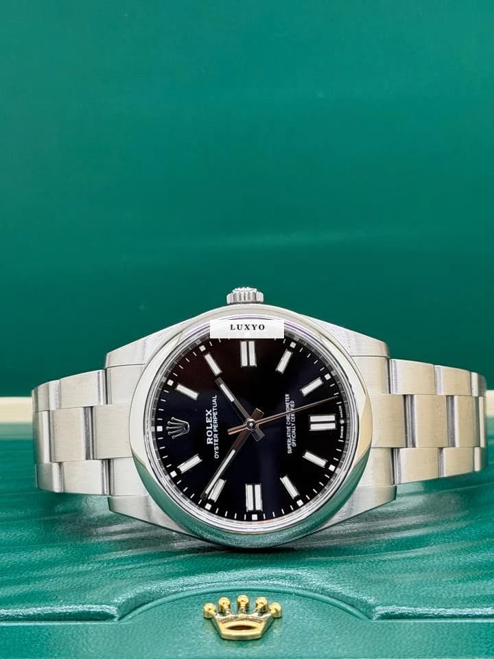 Rolex Oyster Perpetual 41 - Black Dial Ref 124300 - Year 2023 - Thumbnail 2