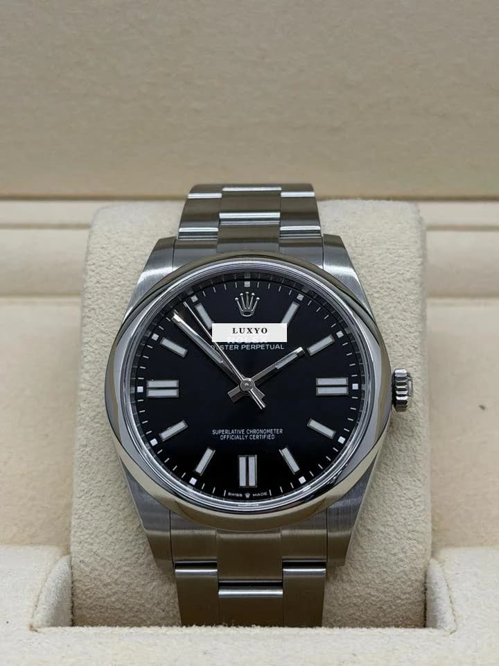 Rolex Oyster Perpetual 41 - Black Dial Ref 124300 - Year 2023 - Thumbnail 4