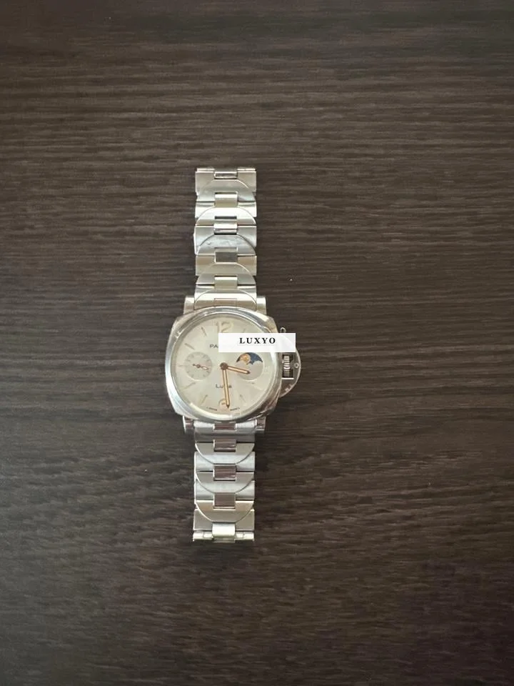 Panerai Luminor Due Luna